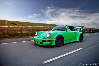 Illustration for article titled I'm trying to figure out why I like 911 RWBs